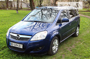 Минивэн Opel Zafira 2010 в Чорткове