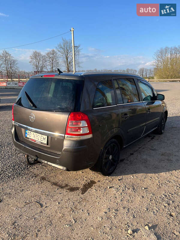 Мінівен Opel Zafira 2010 в Вінниці