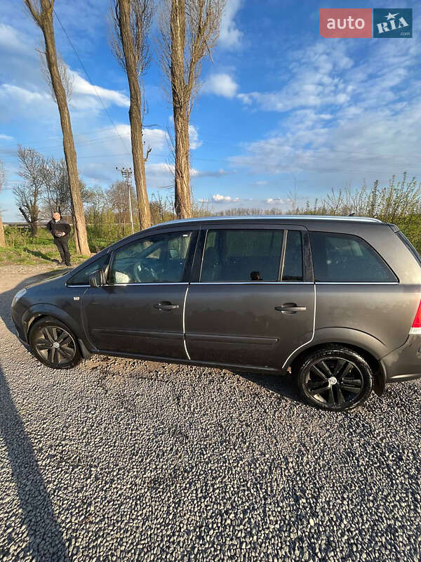 Мінівен Opel Zafira 2010 в Вінниці