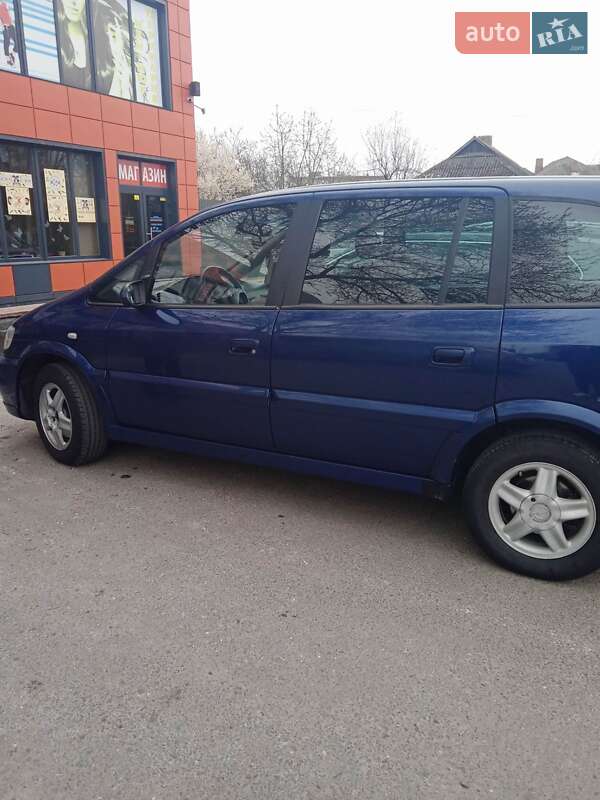 Мінівен Opel Zafira 2003 в Звенигородці
