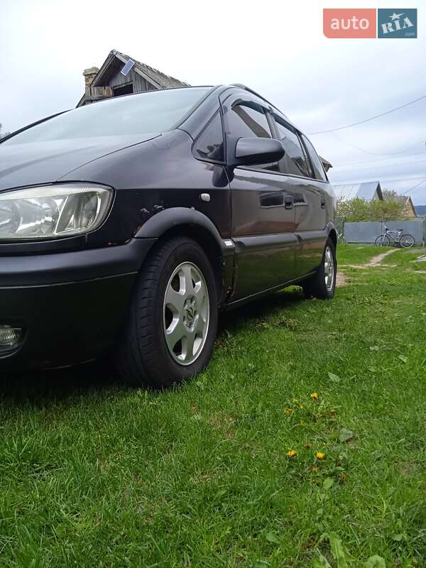 Минивэн Opel Zafira 2001 в Львове