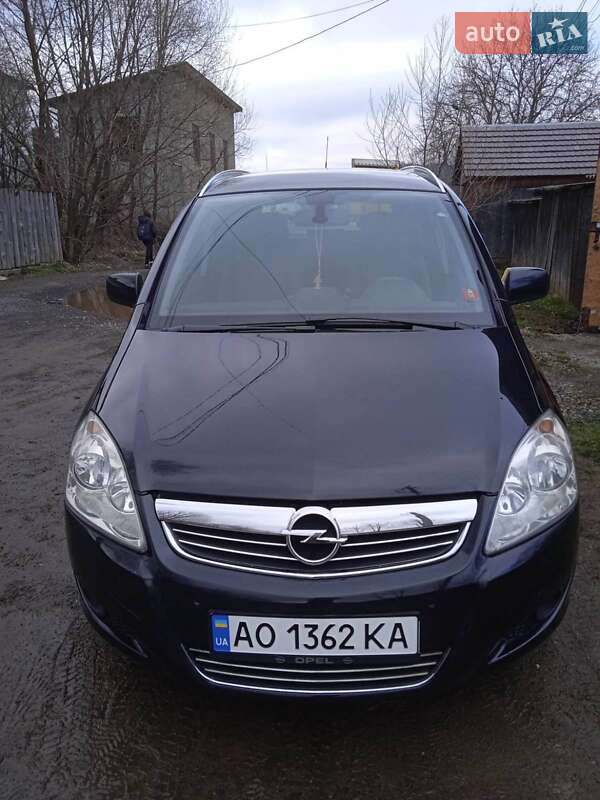 Opel Zafira 2010