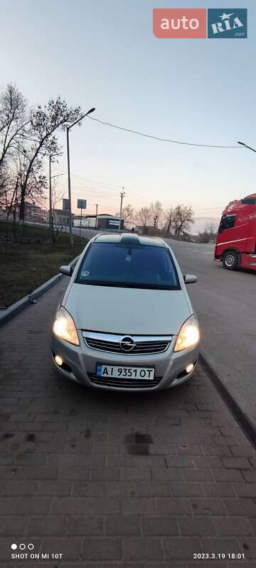 Мінівен Opel Zafira 2009 в Первомайську