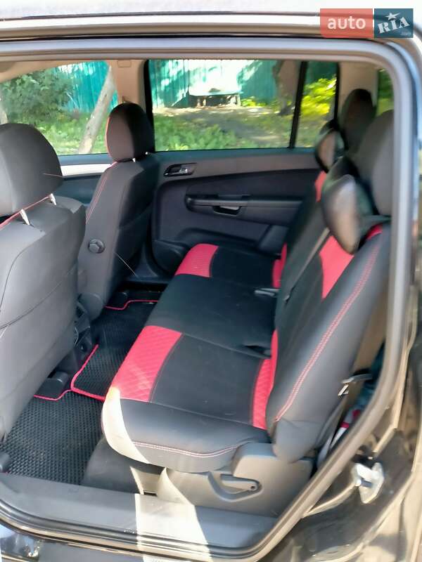 Мінівен Opel Zafira 2008 в Кривому Розі
