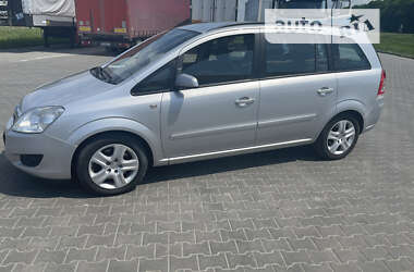 Минивэн Opel Zafira 2009 в Луцке