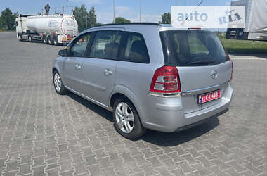 Минивэн Opel Zafira 2009 в Луцке