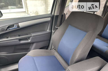 Минивэн Opel Zafira 2009 в Луцке