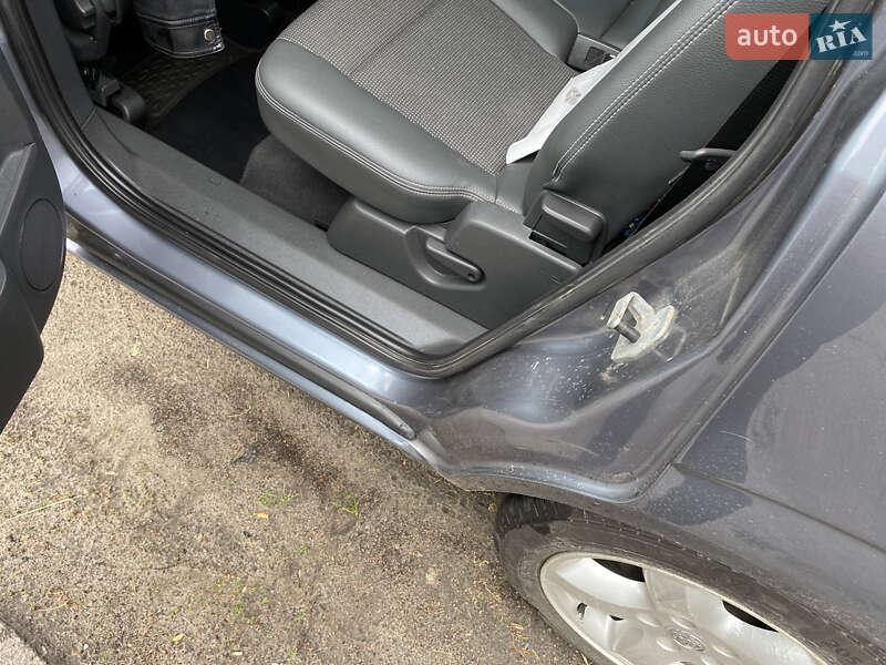 Мінівен Opel Zafira 2005 в Києві