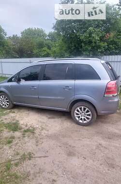 Минивэн Opel Zafira 2006 в 