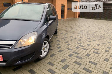 Минивэн Opel Zafira 2011 в Ровно