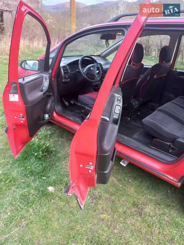 Мінівен Opel Zafira 2001 в Великому Березному