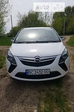 Opel Zafira 2015