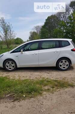 Микровэн Opel Zafira 2015 в Львове