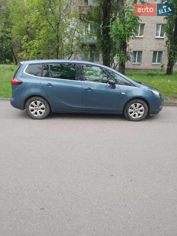 Opel Zafira 2014