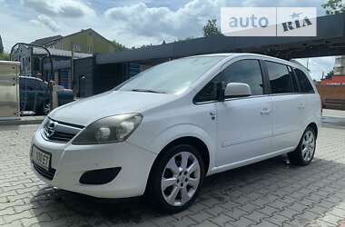 Мінівен Opel Zafira 2010 в Коломиї