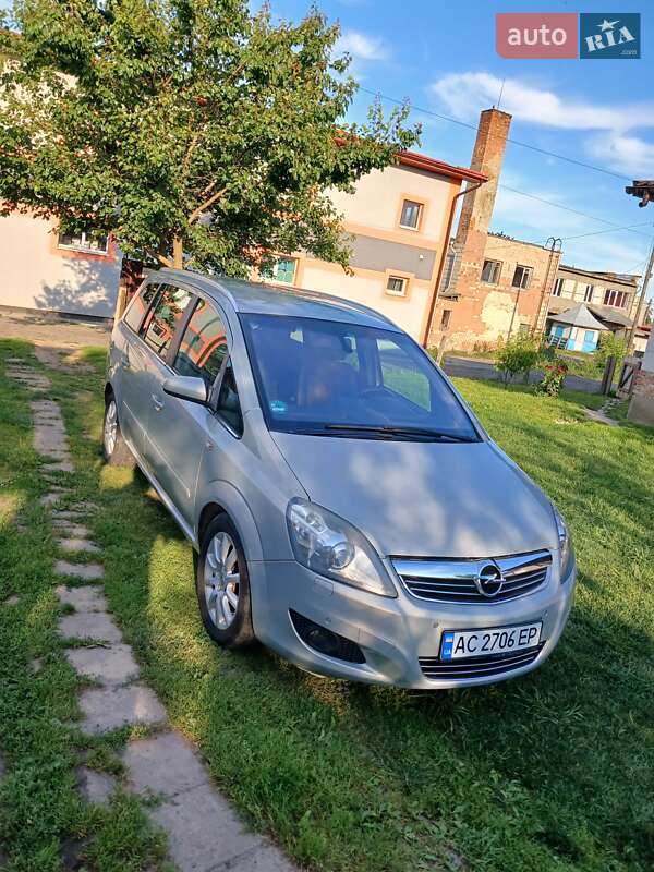 Мінівен Opel Zafira 2009 в Локачах
