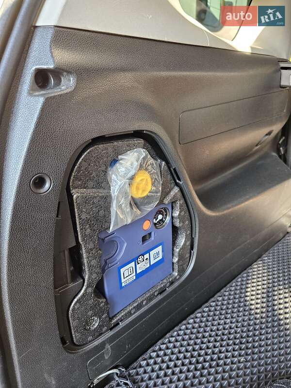 Мінівен Opel Zafira 2016 в Житомирі фото 36 Мінівен Opel Zafira 2016 в Житомирі