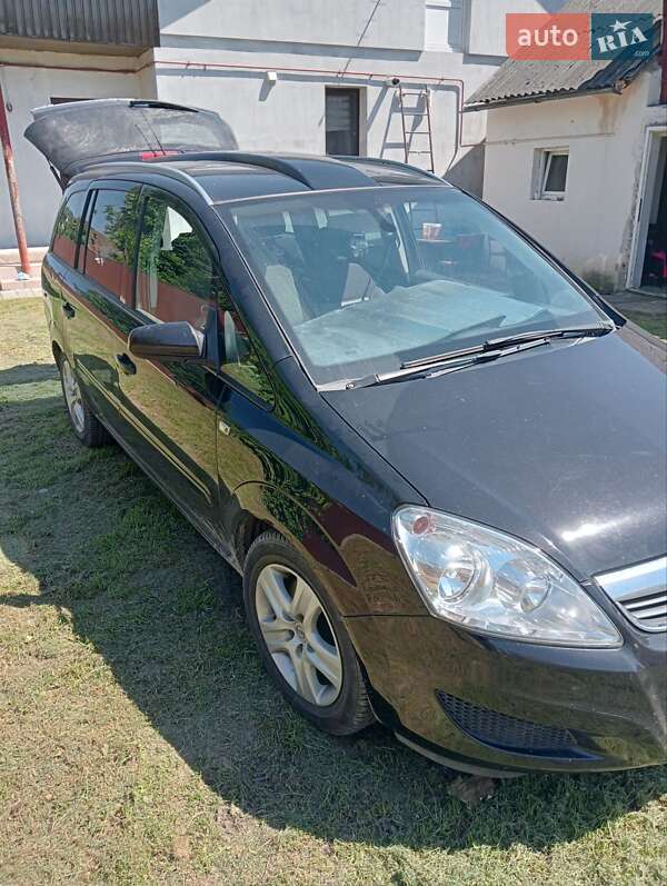 Минивэн Opel Zafira 2009 в Львове