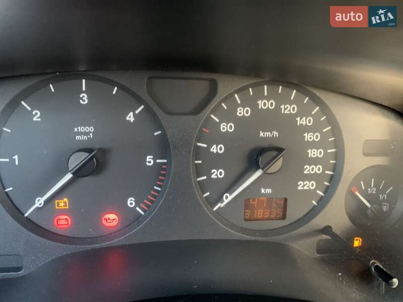 Мінівен Opel Zafira 2000 в Львові