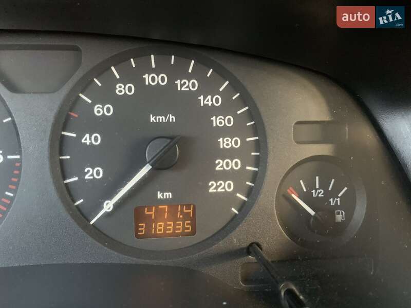 Мінівен Opel Zafira 2000 в Львові