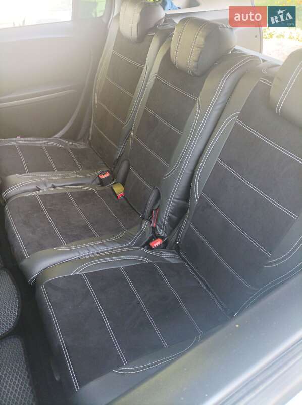 Мінівен Opel Zafira 2013 в Старокостянтинові