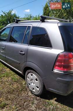 Минивэн Opel Zafira 2006 в Светловодске