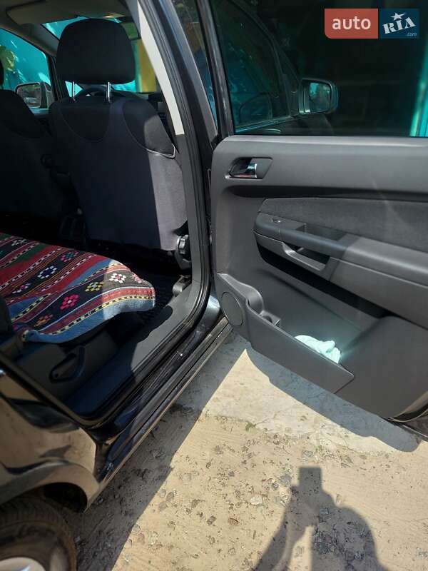 Мінівен Opel Zafira 2012 в Славутичі