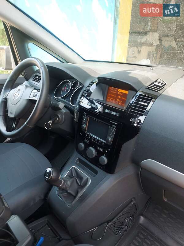 Мінівен Opel Zafira 2012 в Славутичі