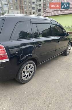 Минивэн Opel Zafira 2005 в Хмельницком