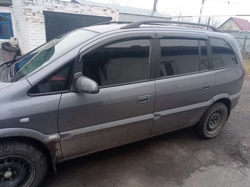 Мінівен Opel Zafira 2005 в Глобиному