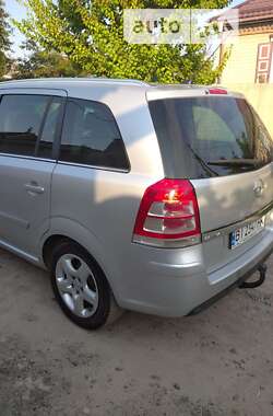 Минивэн Opel Zafira 2010 в Кременчуге