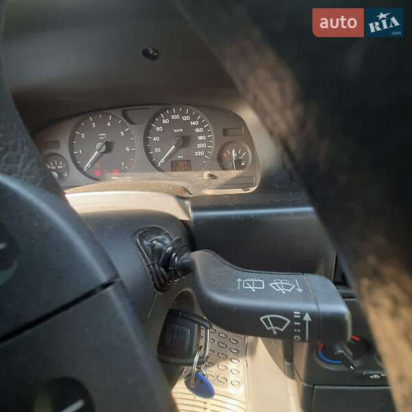 Минивэн Opel Zafira 2002 в Луцке