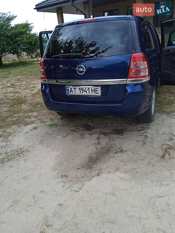 Минивэн Opel Zafira 2012 в Калуше фото 12 Минивэн Opel Zafira 2012 в Калуше