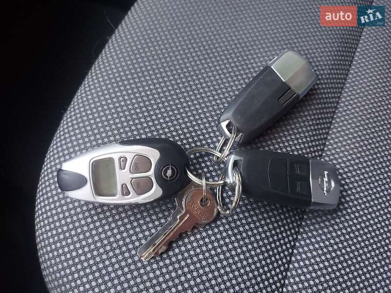 Мінівен Opel Zafira 2010 в Дніпрі