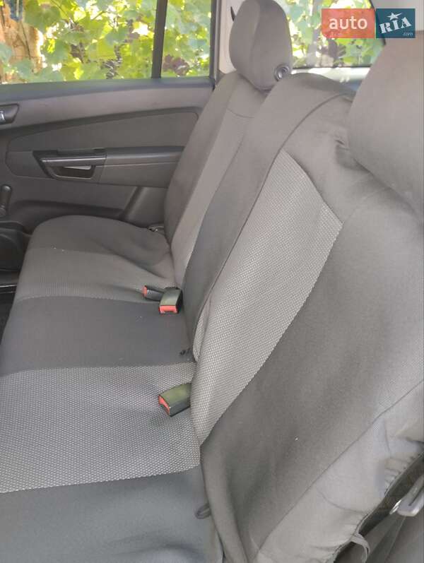 Минивэн Opel Zafira 2008 в Киверцах фото 5 Минивэн Opel Zafira 2008 в Киверцах