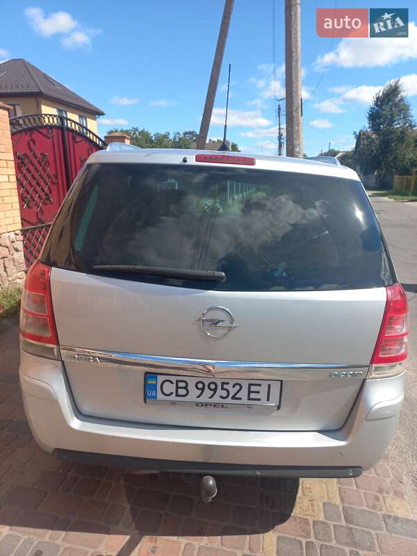 Мінівен Opel Zafira 2011 в Ніжині фото 5 Мінівен Opel Zafira 2011 в Ніжині