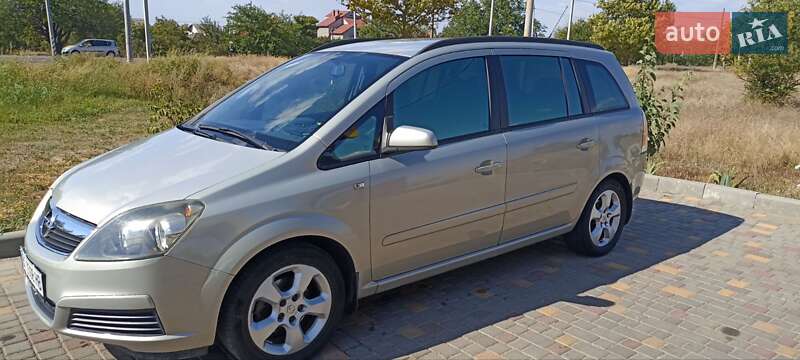 Минивэн Opel Zafira 2005 в Николаеве