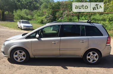 Минивэн Opel Zafira 2007 в Черновцах