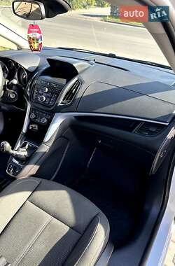 Мікровен Opel Zafira 2015 в Чернівцях