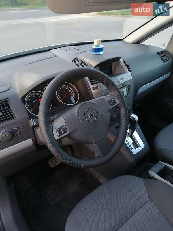 Минивэн Opel Zafira 2007 в Луцке фото 15 Минивэн Opel Zafira 2007 в Луцке
