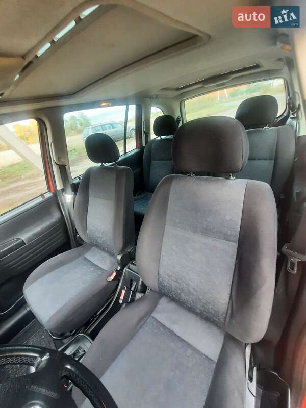 Минивэн Opel Zafira 2000 в Ровно фото 8 Минивэн Opel Zafira 2000 в Ровно