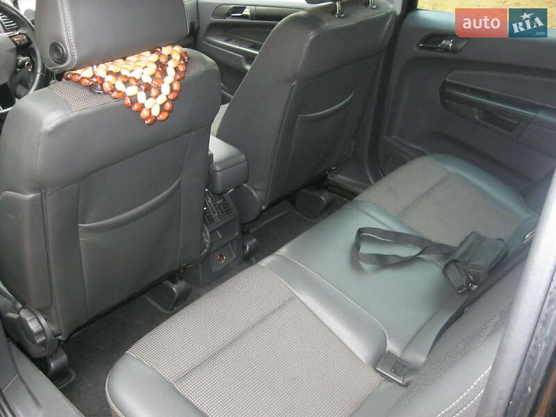 Минивэн Opel Zafira 2008 в Бородянке