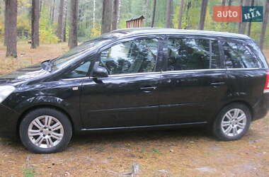 Минивэн Opel Zafira 2008 в Бородянке