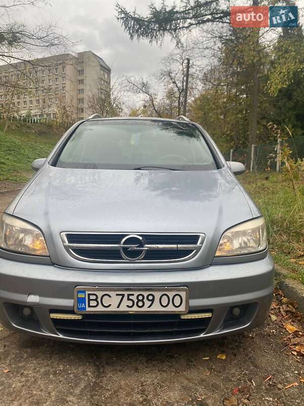 Opel Zafira 2004