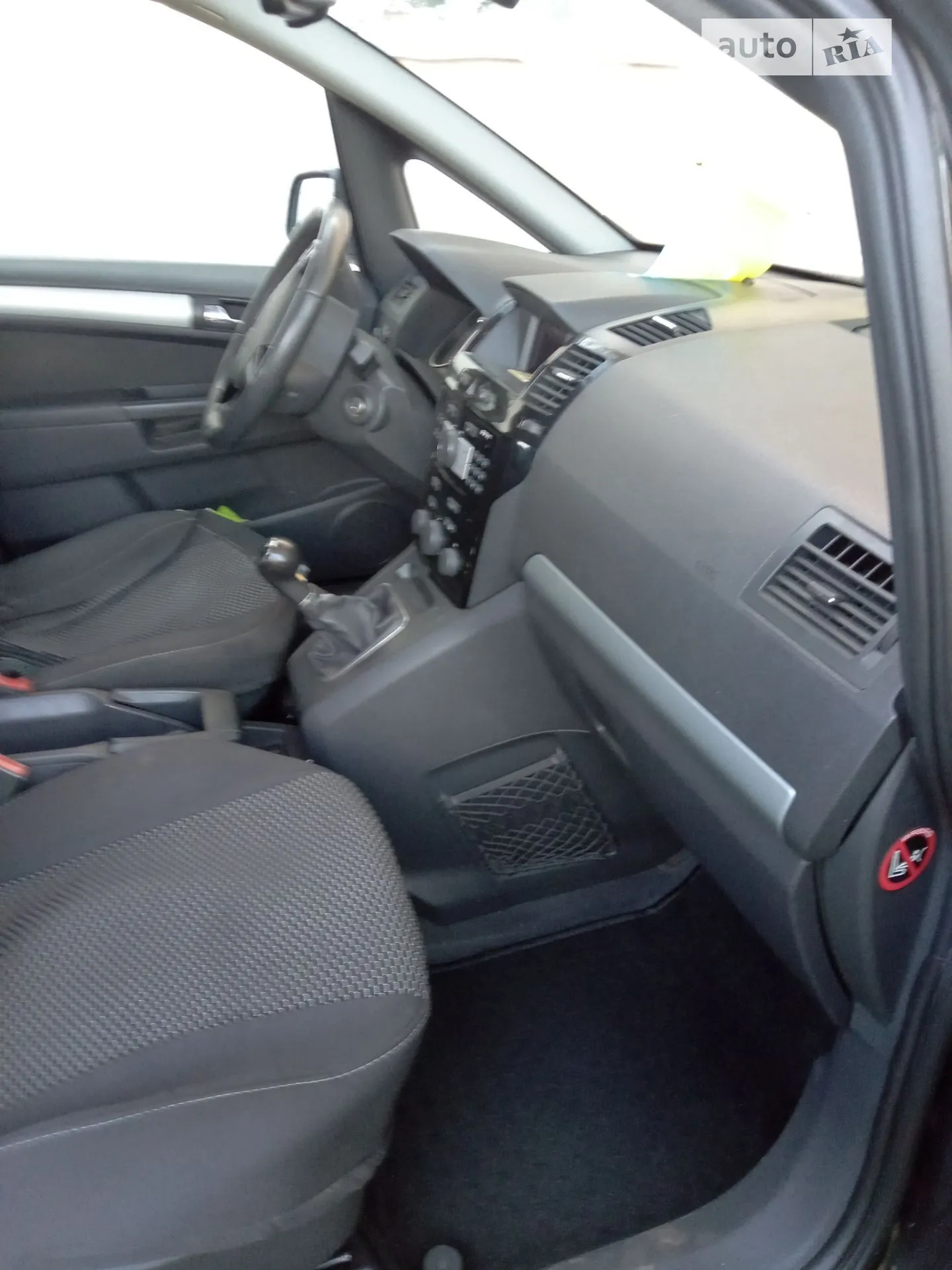 2010 Opel Zafira - мініатюра 2