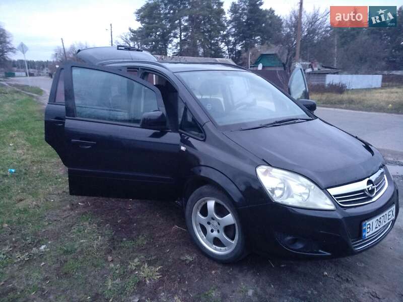 Мінівен Opel Zafira 2010 в Полтаві