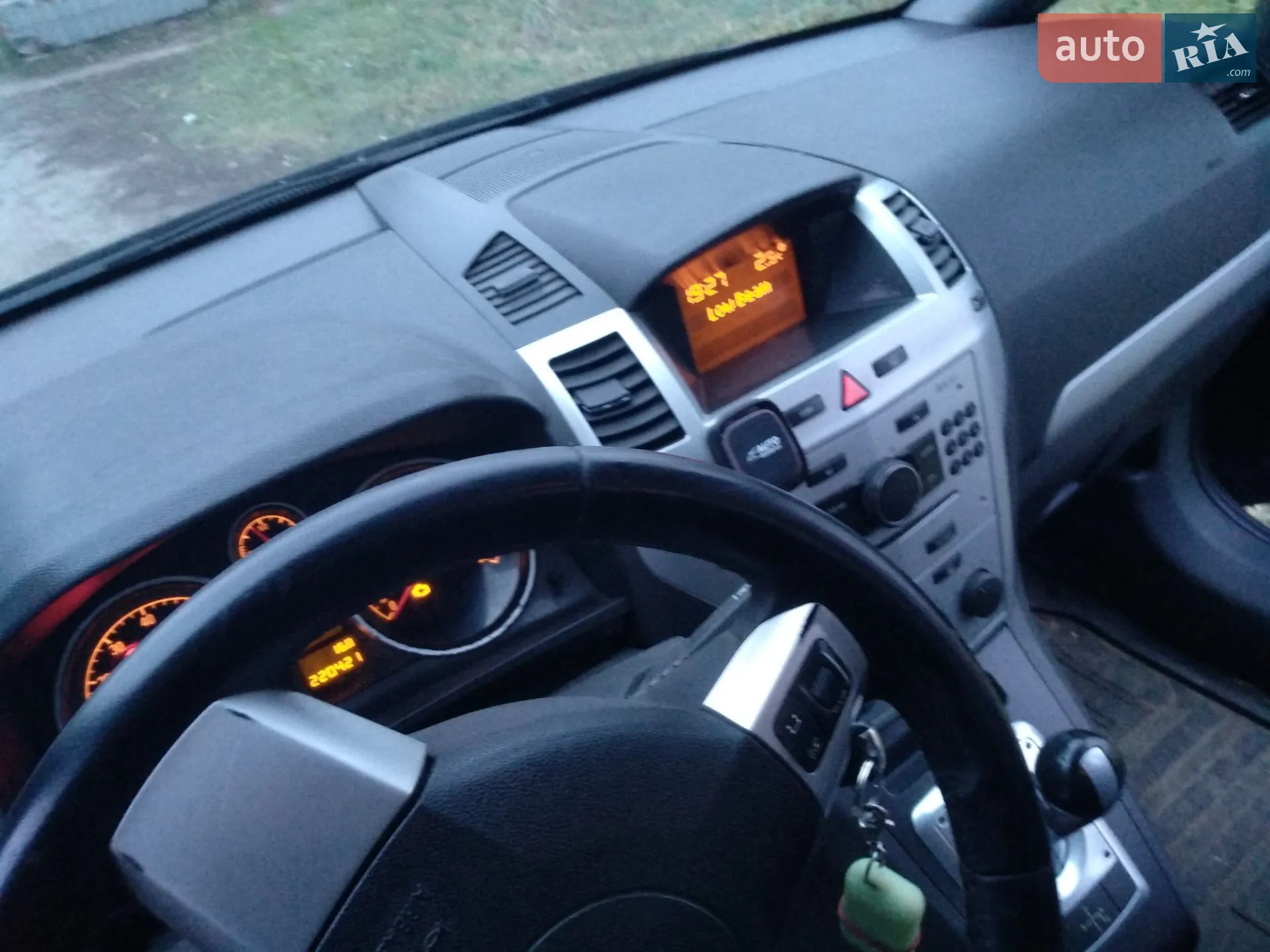 2010 Opel Zafira - мініатюра 43