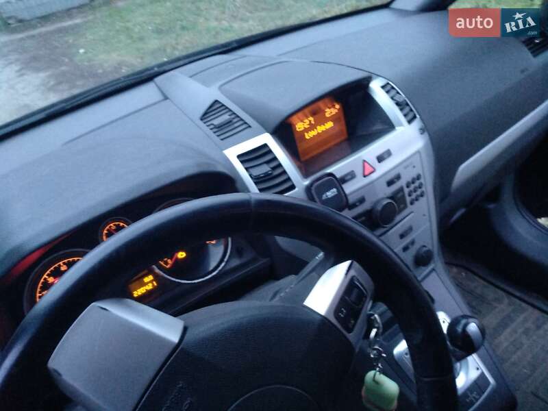 Мінівен Opel Zafira 2010 в Полтаві