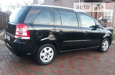 Минивэн Opel Zafira 2007 в Ивано-Франковске