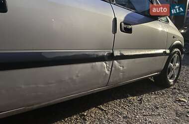 Минивэн Opel Zafira 2002 в 